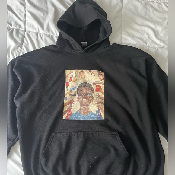 Vintage BLM Hoodie (XXL) – Empowering Art Design - Picture 4 of 4